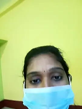 Snapshot of bannerjeesneha20 chatting on 03-31-26, 12:16 bannerjeesneha20 online show from 03-31-26, 12:16