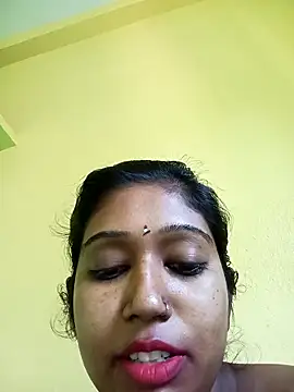 Snapshot of bannerjeesneha20 chatting on 05-08-26, 02:50 bannerjeesneha20 online show from 05-08-26, 02:50