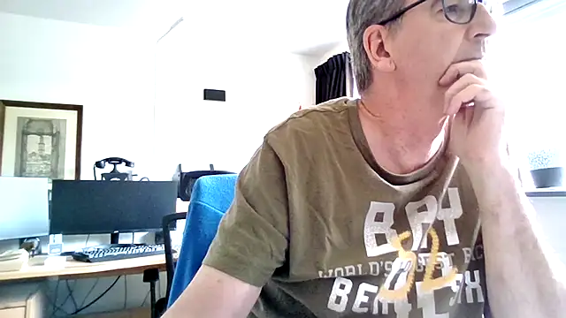 HotLucas66 online show from 04-27-26, 09:51
