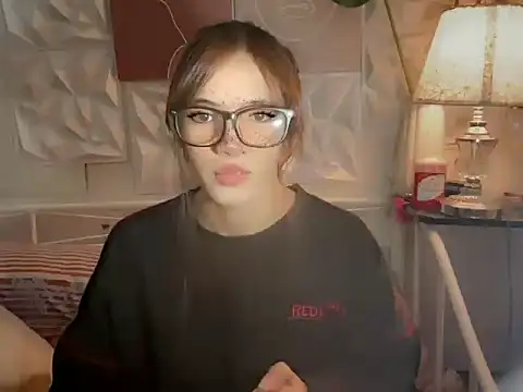 Leijona Milker online show from 06-04-26, 10:10