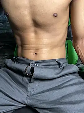 tukangcoli31 online show from 04-01-26, 12:17