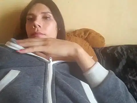 Snapshot of GinaLaFenix chatting on 08-01-26, 04:17 GinaLaFenix online show from 08-01-26, 04:17