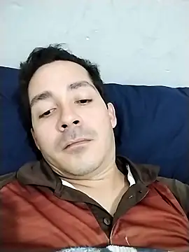 Snapshot of Gabriel_leon33 chatting on 05-23-26, 01:44 Gabriel leon33 online show from 05-23-26, 01:44