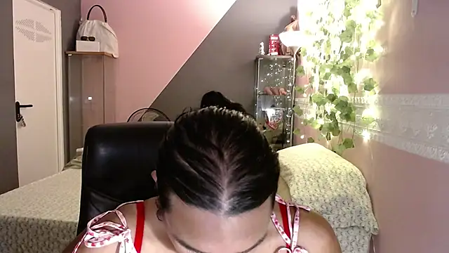 choquitolove1 online show from 04-05-26, 01:14