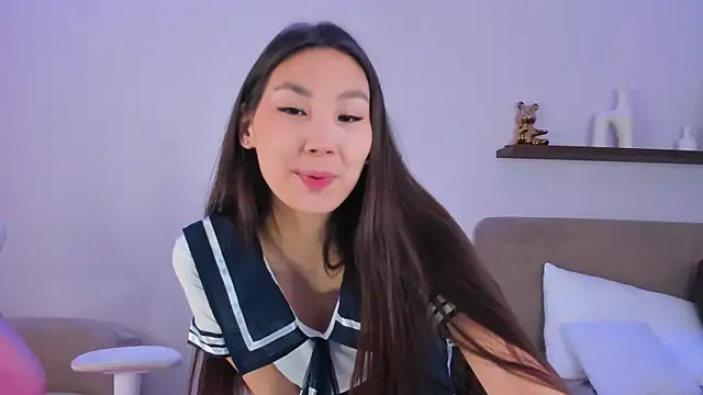 LexieLee online show from 05-04-26, 10:11