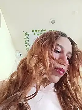 ValerieWoodsl online show from 05-18-26, 06:36