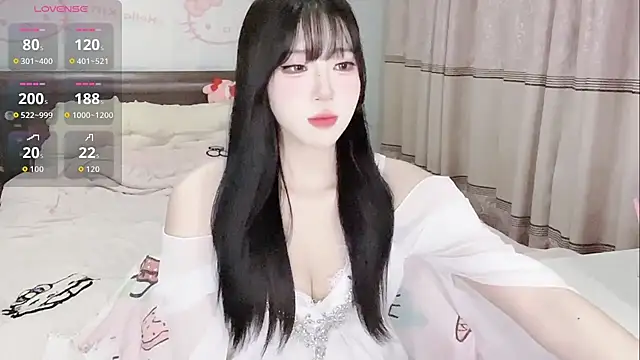 Snapshot of YINUO-QJ chatting on 04-24-26, 03:25 YINUO-QJ online show from 04-24-26, 03:25