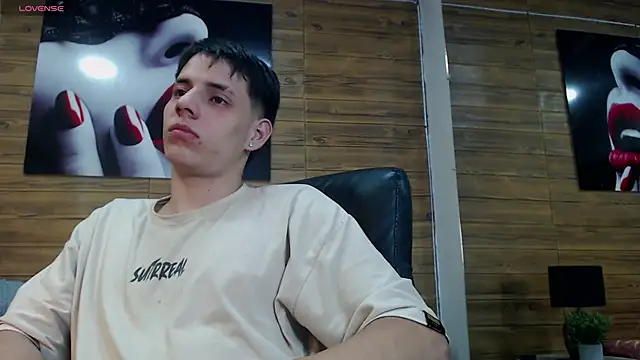 RoaSexi25 online show from 03-25-26, 03:01