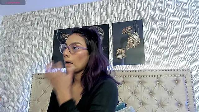 ValeAlvarez  online show from 03-27-26, 06:40