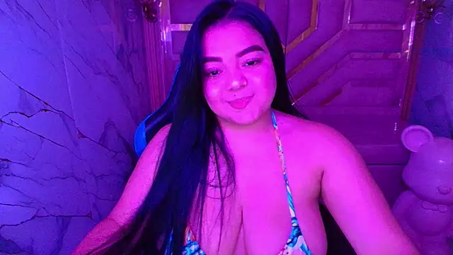 luna  r  online show from 04-23-26, 03:19