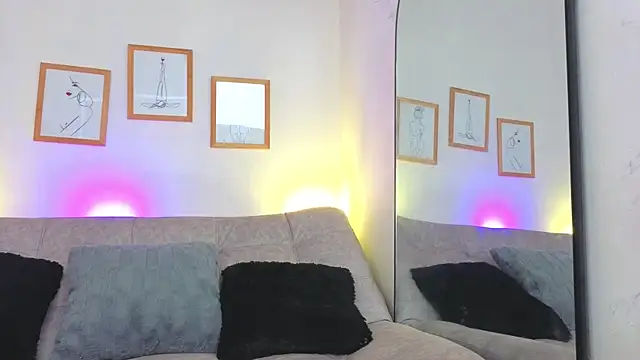 CharlotteCopper  online show from 05-03-26, 10:43