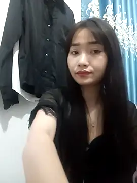 Xiangchuu online show from 03-25-26, 01:11