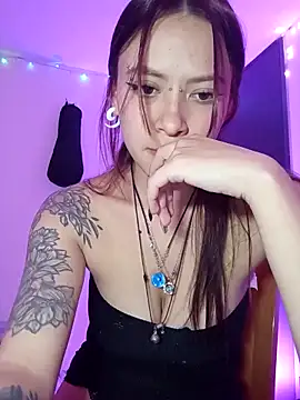 Snapshot of AuroraaMoonn chatting on 03-29-26, 02:33 AuroraaMoonn online show from 03-29-26, 02:33