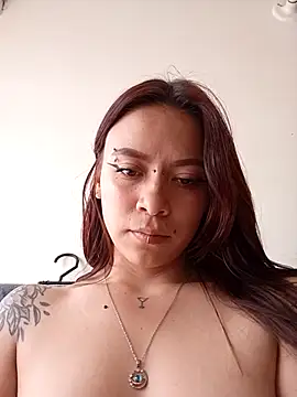 AuroraaMoonn online show from 04-30-26, 08:57