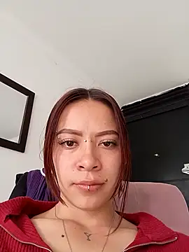AuroraaMoonn online show from 05-07-26, 03:50