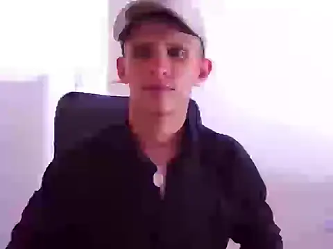 Snapshot of alejandro_stone12 chatting on 04-27-26, 02:31 alejandro stone12 online show from 04-27-26, 02:31