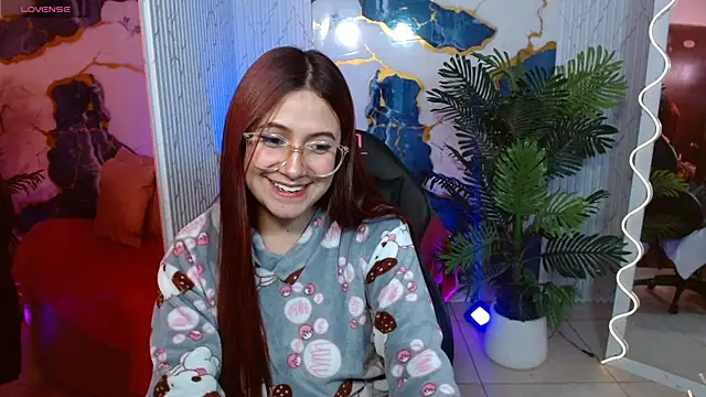 Snapshot of Tiiana_tay chatting on 05-03-26, 03:12 Tiiana tay online show from 05-03-26, 03:12