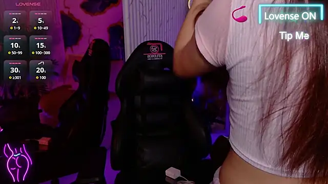 Snapshot of Tiiana_tay chatting on 05-23-26, 03:12 Tiiana tay online show from 05-23-26, 03:12