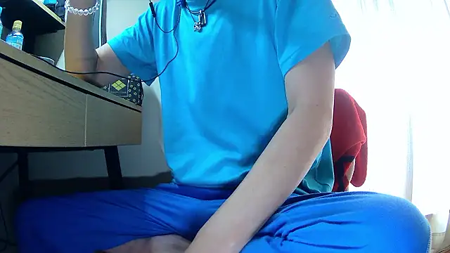 Snapshot of t-ky-taro chatting on 04-22-26, 12:57 t-ky-taro online show from 04-22-26, 12:57