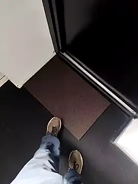 SLBL online show from 04-21-26, 02:15