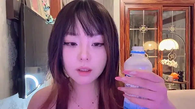 thelittlexx online show from 05-06-26, 07:57