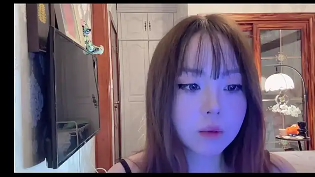 thelittlexx online show from 06-06-26, 07:57