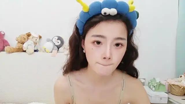 Snapshot of cc-8 chatting on 03-31-26, 03:34 cc-8 online show from 03-31-26, 03:34