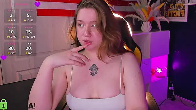 Snapshot of Lilit_Sinful chatting on 04-25-26, 01:41 Lilit Sinful online show from 04-25-26, 01:41