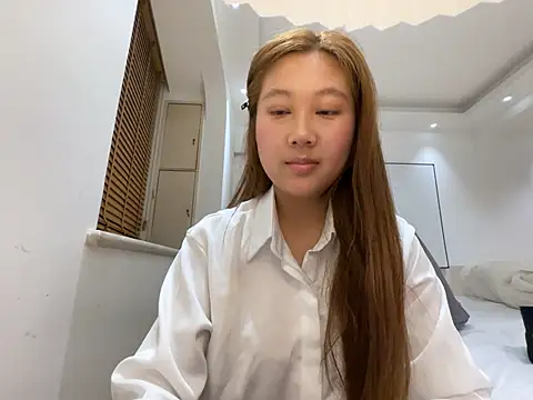 tutu512 online show from 04-26-26, 02:48