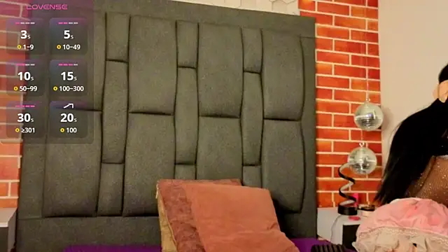 luxuryheavenn online show from 04-06-26, 07:37