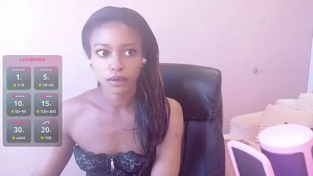 Amber Fae online show from 04-29-26, 06:47