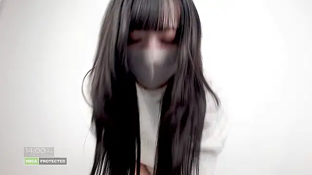 Snapshot of Nana_emerald chatting on 03-26-26, 05:02 Nana emerald online show from 03-26-26, 05:02