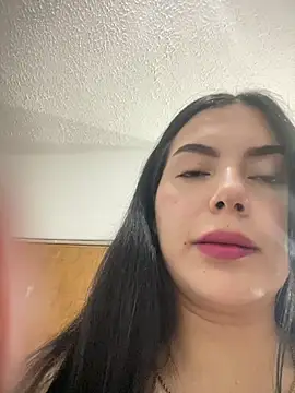 Cami olarte online show from 05-21-26, 05:47