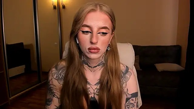 Snapshot of harley_kimm chatting on 05-02-26, 05:12 harley kimm online show from 05-02-26, 05:12