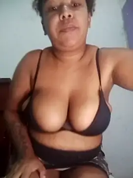 kimberlly25 online show from 05-28-26, 12:46