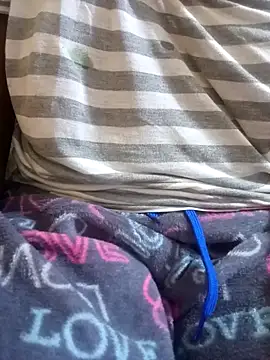 Echaxy online show from 04-24-26, 06:38