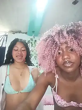 Snapshot of BelleKaty_ chatting on 03-27-26, 06:07 BelleKaty online show from 03-27-26, 06:07