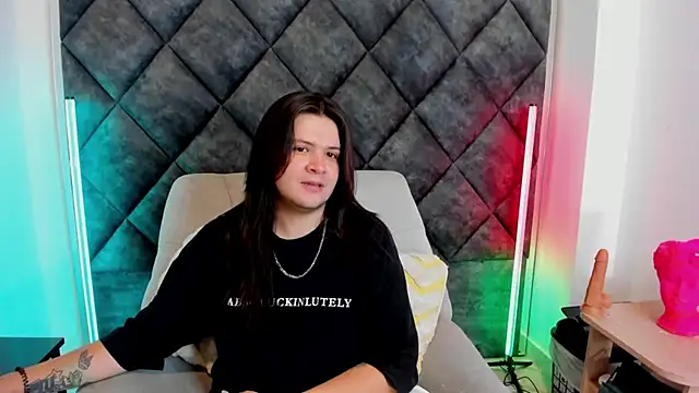 MatthewDavis  online show from 04-08-26, 11:32