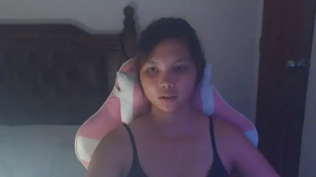 Snapshot of sweet_21_1 chatting on 07-29-26, 07:23 sweet 21 1 online show from 07-29-26, 07:23