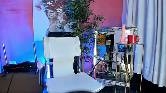 LexyNova  online show from 04-08-26, 05:35