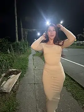 Snapshot of Debby_ryann chatting on 05-16-26, 05:15 Debby ryann online show from 05-16-26, 05:15