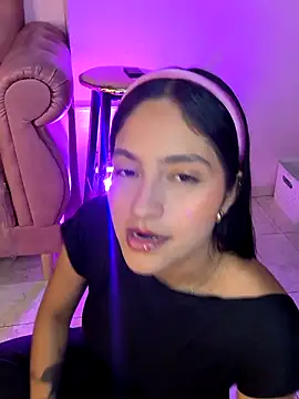 SophiaCastro09  online show from 04-18-26, 12:25