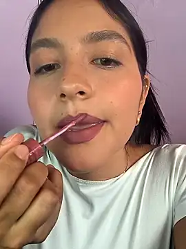 SophiaCastro09  online show from 04-18-26, 09:37