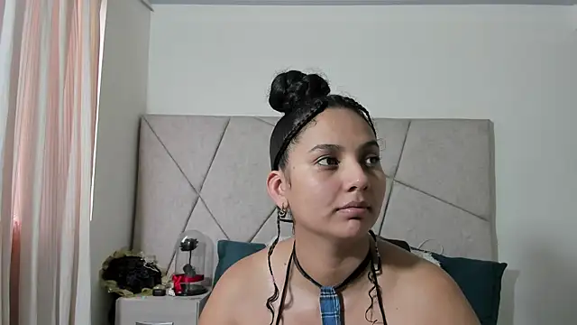 VeraBellucci online show from 06-18-26, 11:25