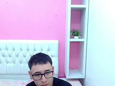 23alana online show from 04-19-26, 03:17
