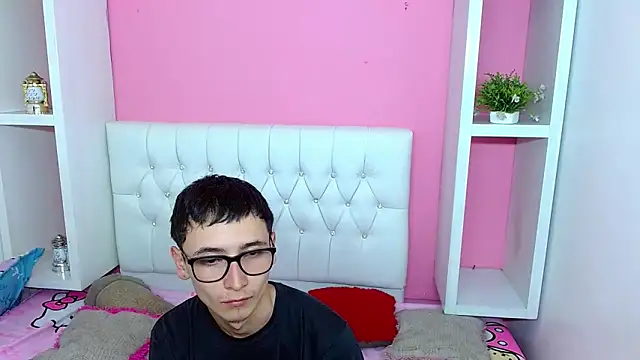 23alana online show from 05-20-26, 03:02