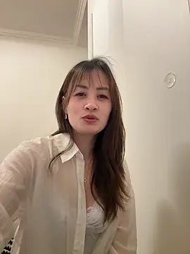 Yang 218 online show from 05-13-26, 03:20
