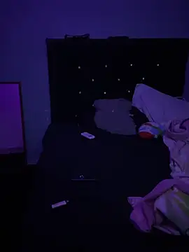 Snapshot of C1N09 chatting on 04-02-26, 07:06 C1N09 online show from 04-02-26, 07:06