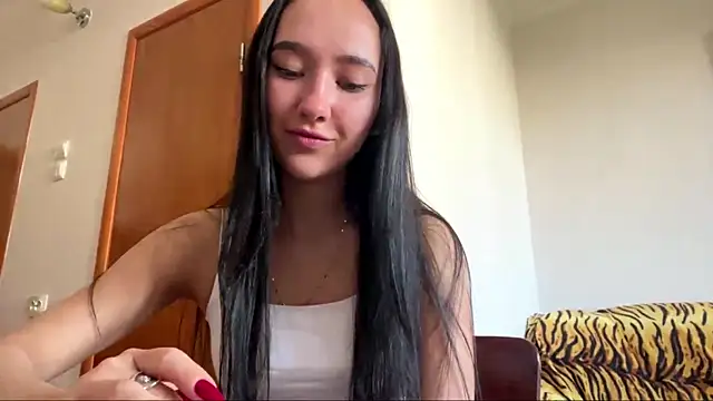 Liesenaniles online show from 04-15-26, 06:09