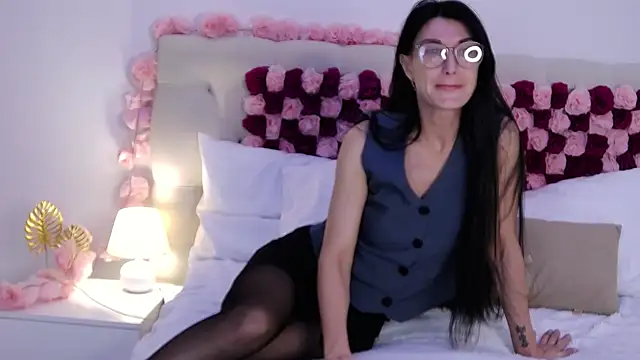 AriannaCruise online show from 04-25-26, 11:24